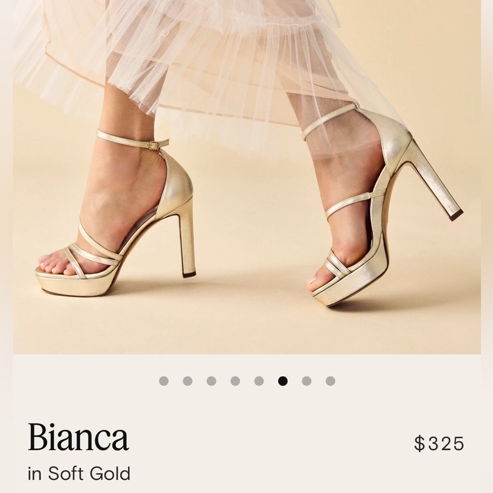 Inez Bianca Gold Platform Heels size 5